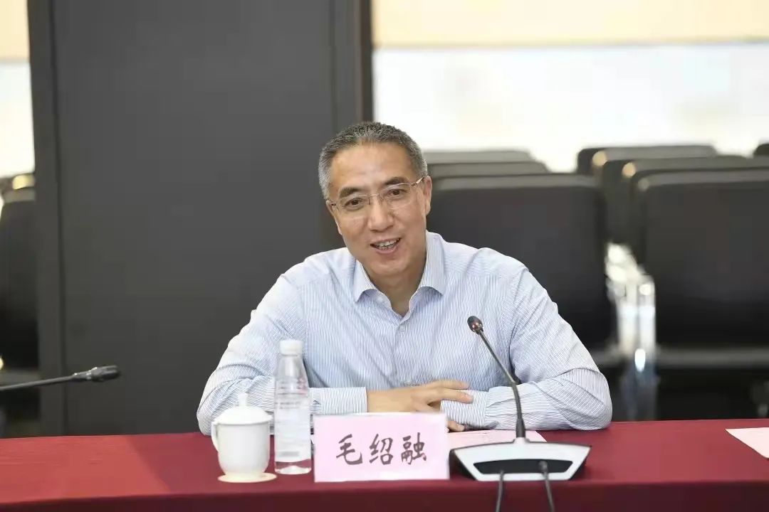 月博官方网站集团与杭报集团签订战略合作协议(图2)